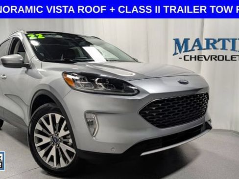 Used 2022 Ford Escape Titanium w/ Class II Trailer Tow Package AWD/4WD image 1