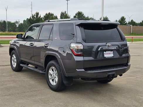 Used 2022 Toyota 4Runner SR5 Premium image 6