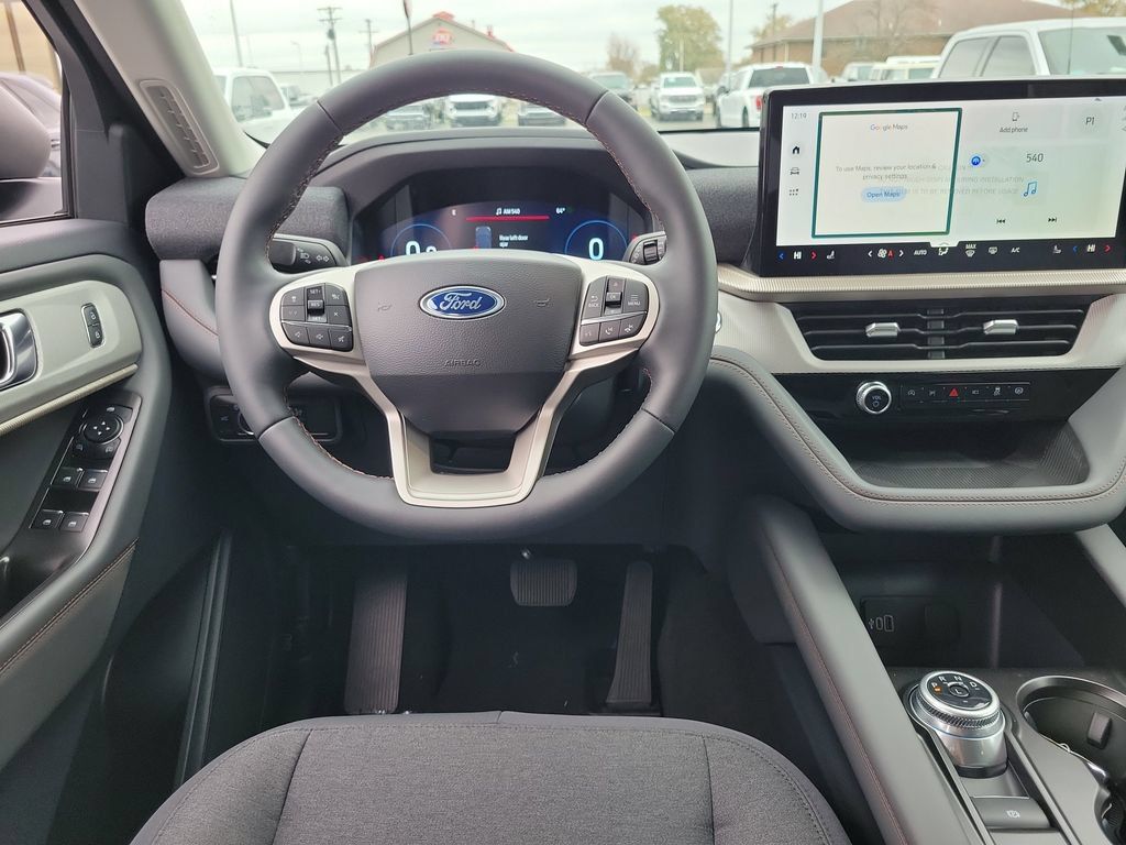 New 2026 Ford Explorer Active RWD image 12