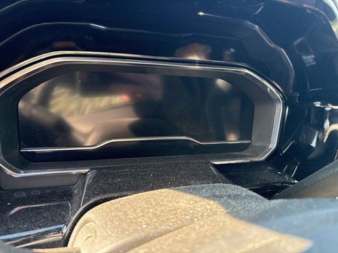 Used 2024 Chevrolet Silverado 2500 High Country w/ High Country Premium Package image 9