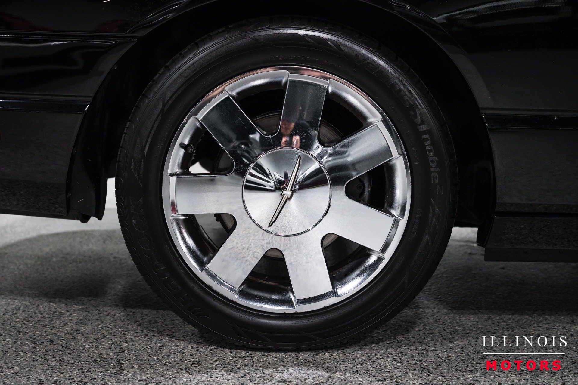 Used 2003 Ford Thunderbird RWD image 11