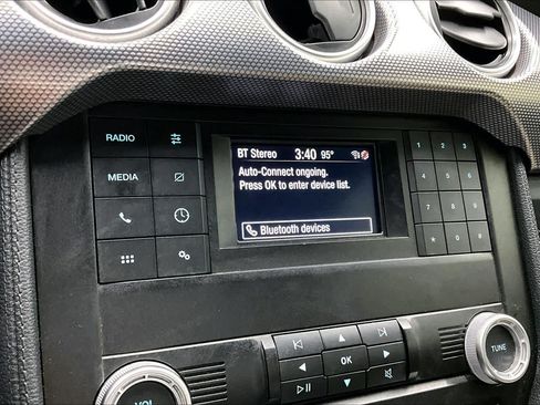 Used 2019 Ford Mustang GT RWD image 30