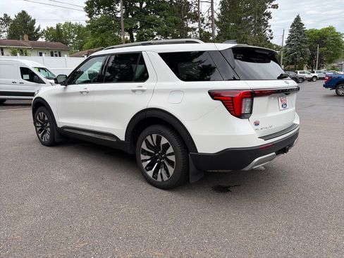 Used 2026 Ford Explorer Platinum w/ LUX Leather Package AWD/4WD image 4