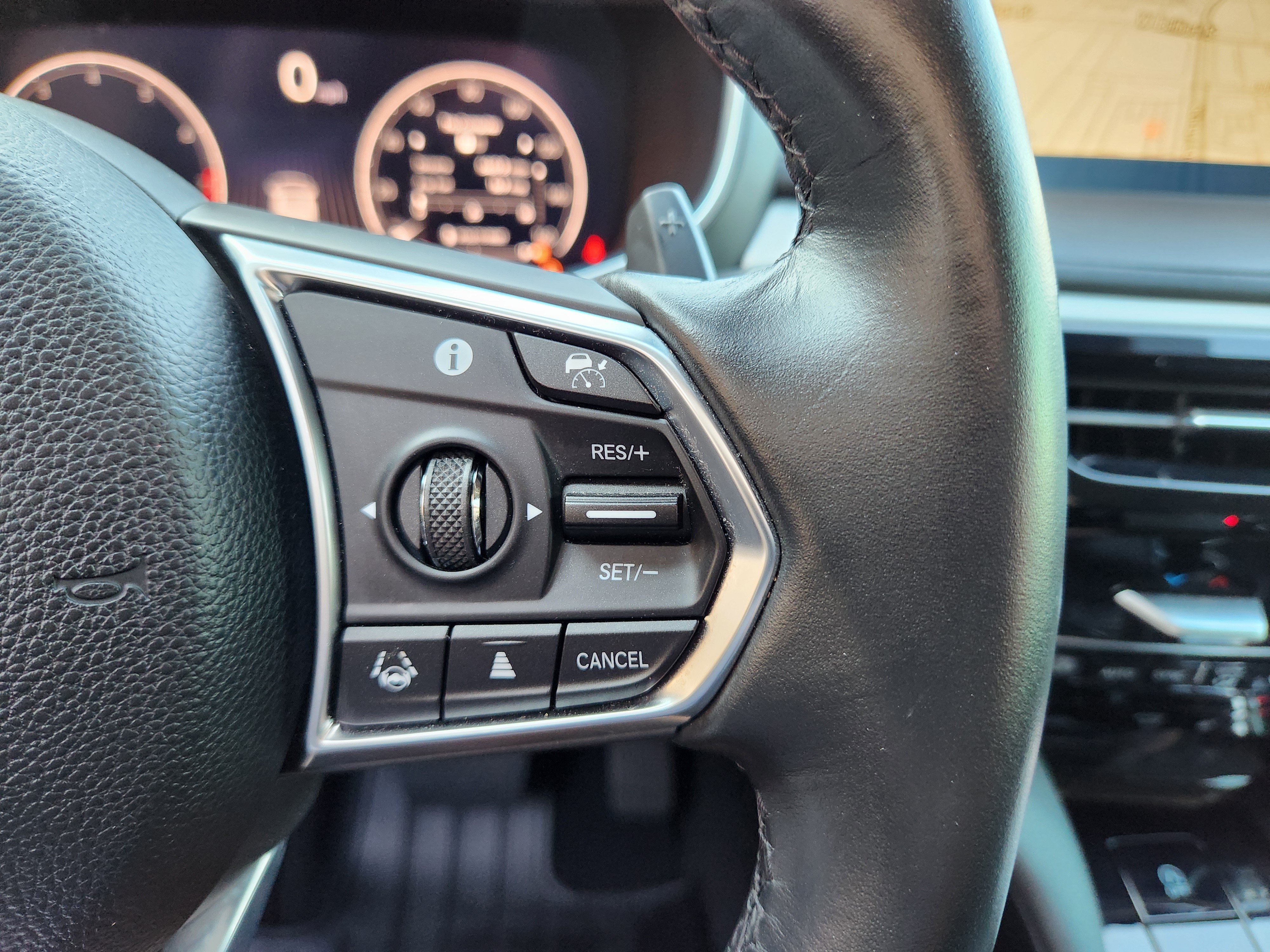 Used 2024 Acura MDX w/ Technology Package FWD image 30