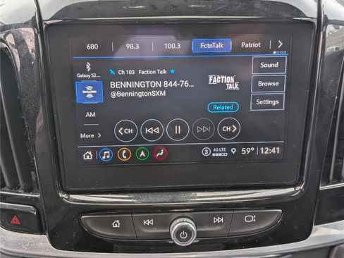 Used 2022 Chevrolet Traverse LT w/ LT Premium Package AWD/4WD image 31