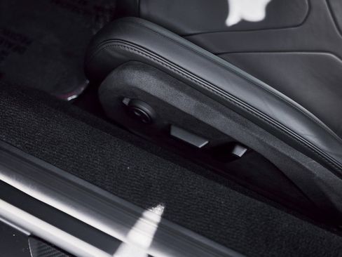 Used 2025 Lamborghini Revuelto image 39