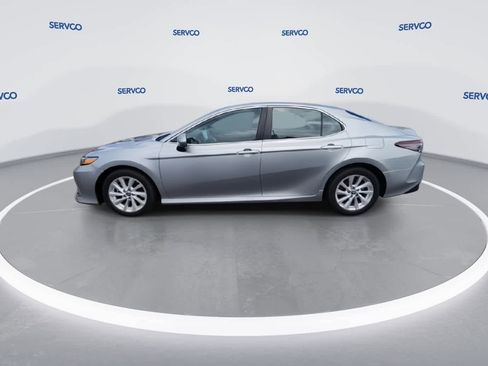 Used 2023 Toyota Camry LE image 5