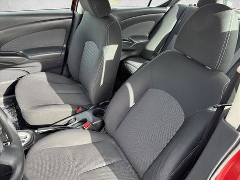 Used 2014 Nissan Versa SV FWD image 10