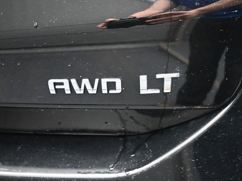 Used 2021 Chevrolet Equinox LT image 14