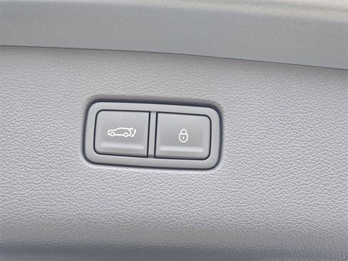 New 2026 Genesis GV80 2.5T Advanced image 13