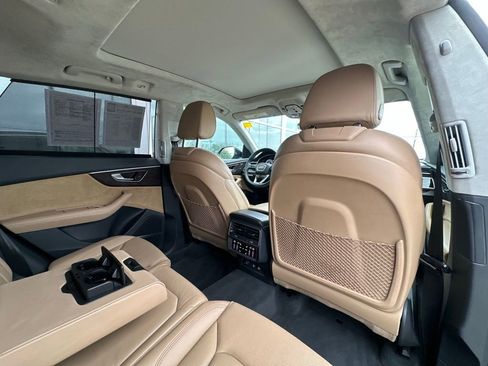Used 2019 Audi Q8 Prestige w/ Luxury Package image 29