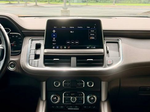 Used 2021 GMC Yukon SLT w/ SLT Premium Package AWD/4WD image 23