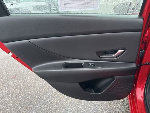 Certified 2023 Hyundai Elantra SEL w/ Convenience Package image 47