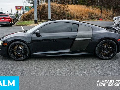 Used 2011 Audi R8 V10 image 7