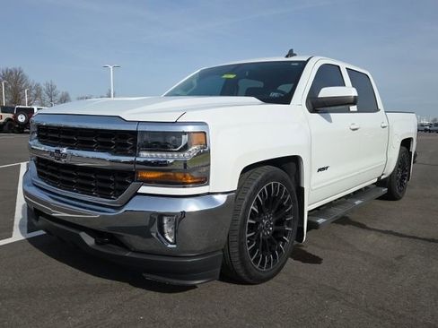 Used 2018 Chevrolet Silverado 1500 LT w/ All Star Edition image 2