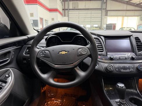 Used 2018 Chevrolet Impala LS FWD image 20