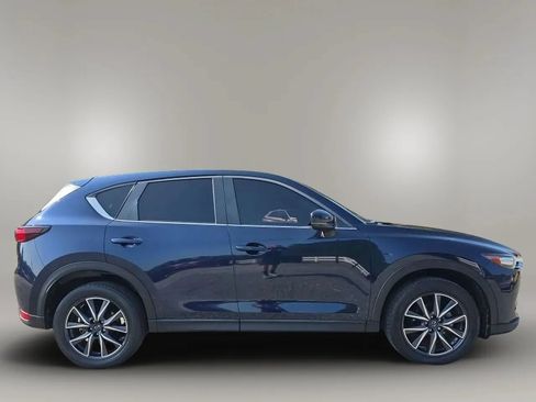 Used 2018 MAZDA CX-5 Touring w/ Preferred Equipment Package FWD image 9