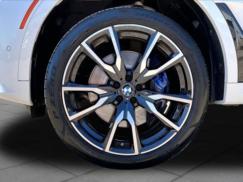 Used 2020 BMW X7 xDrive40i w/ M Sport Package AWD/4WD image 11