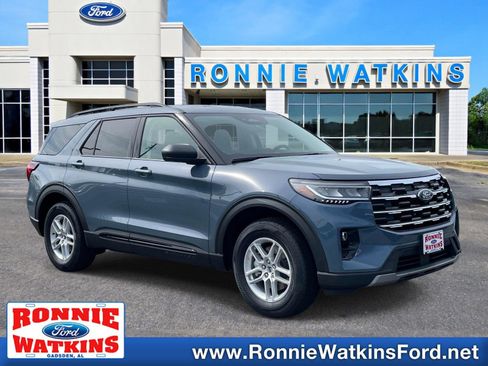 New 2026 Ford Explorer Active w/ Active Comfort Package RWD image 1