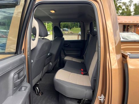 Used 2011 RAM 1500 ST w/ ST Popular Equipment Group AWD/4WD image 24