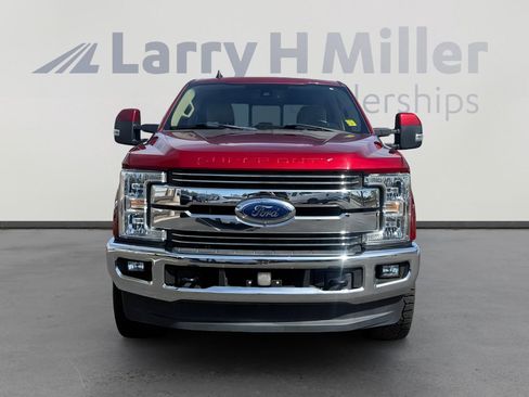 Used 2019 Ford F250 Lariat w/ Lariat Ultimate Package image 3