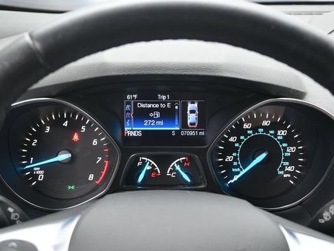 Used 2015 Ford Escape Titanium w/ Equipment Group 301A AWD/4WD image 16