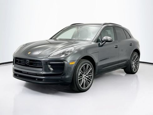 Used 2026 Porsche Macan AWD/4WD image 1