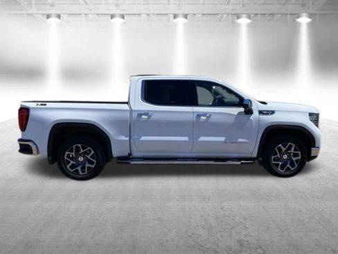 Certified 2023 GMC Sierra 1500 SLT w/ SLT Premium Plus Package AWD/4WD image 5