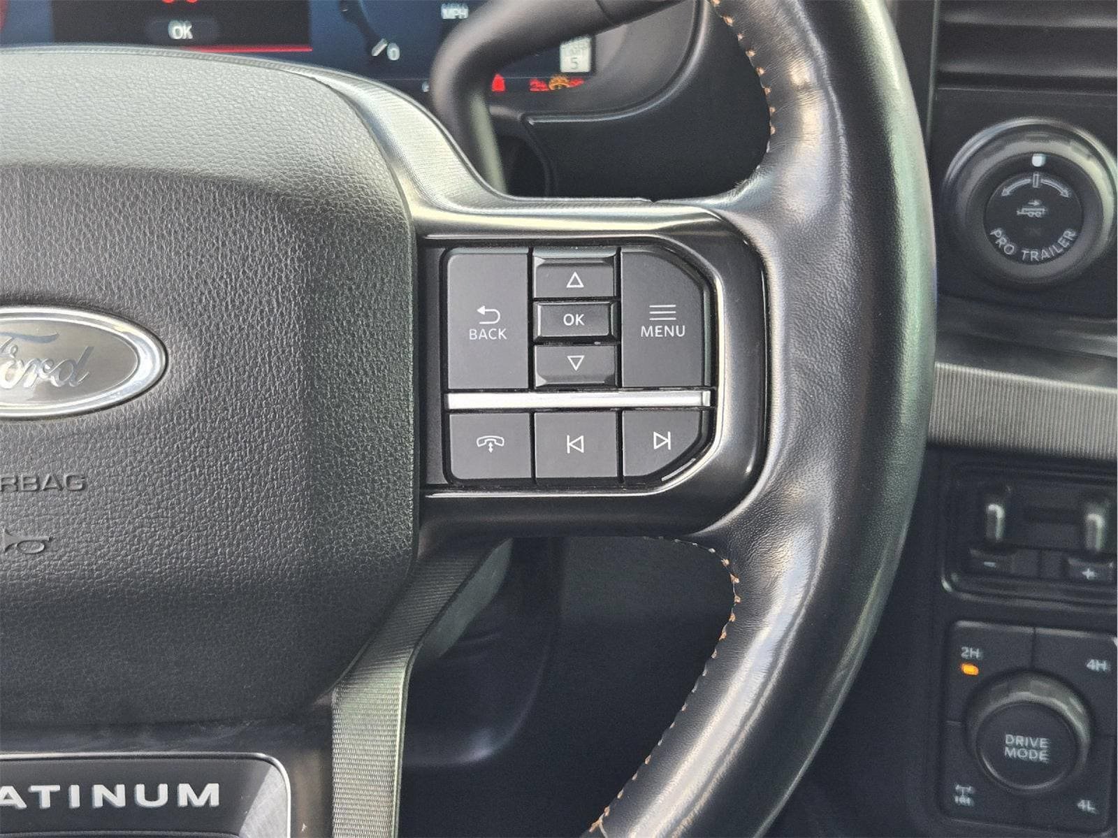 Used 2024 Ford F250 Platinum w/ FX4 Off-Road Package AWD/4WD image 29