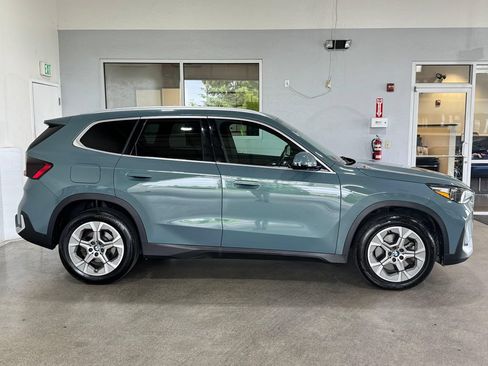 Used 2023 BMW X1 xDrive28i AWD/4WD image 4