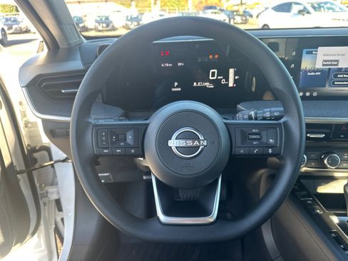 New 2026 Nissan Kicks S image 23