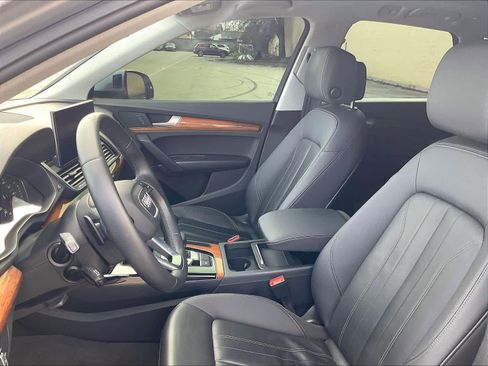 Used 2022 Audi Q5 2.0T Premium w/ Convenience Package image 23