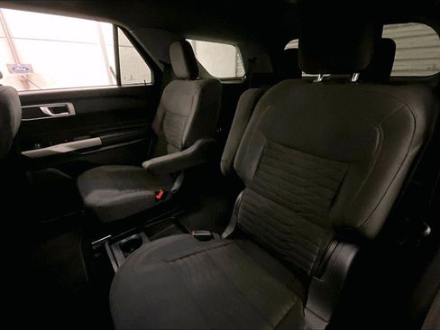 Certified 2021 Ford Explorer XLT image 25