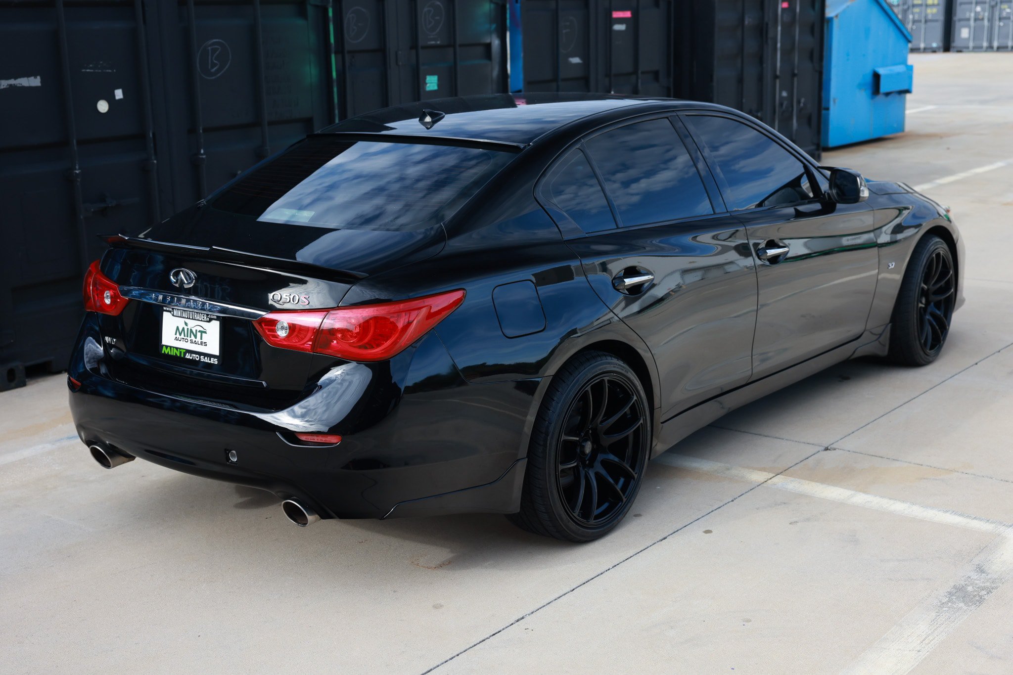 Used 2015 INFINITI Q50 Premium w/ Navigation Package AWD/4WD image 15