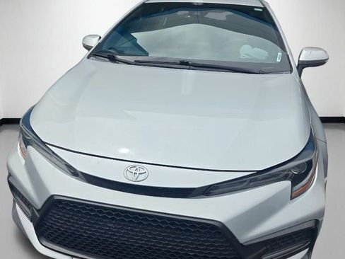 Used 2021 Toyota Corolla SE FWD image 2