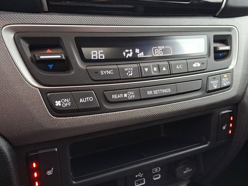 Certified 2024 Honda Ridgeline RTL image 19