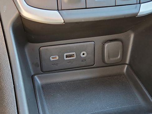 Certified 2023 GMC Terrain SLE w/ Driver Convenience Package FWD image 23