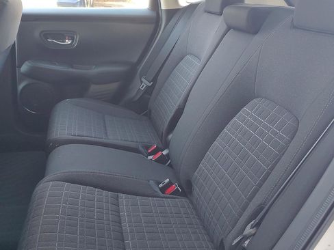 Used 2023 Honda HR-V LX image 19