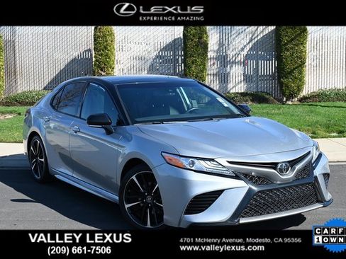 Used 2020 Toyota Camry XSE image 1
