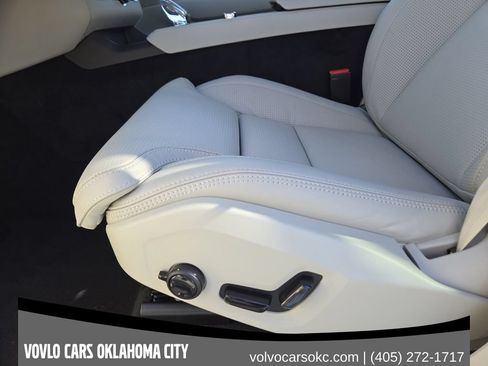 Used 2026 Volvo XC90 B6 Ultra w/ Protection Package Premier AWD/4WD image 24