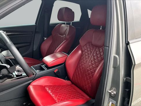 Used 2023 Audi SQ5 Prestige w/ Prestige Package AWD/4WD image 8