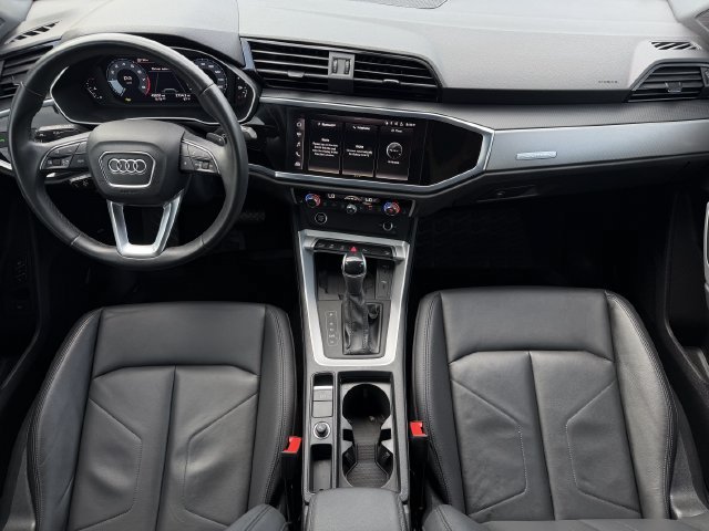 Used 2024 Audi Q3 2.0T Premium Plus w/ Premium Plus Package AWD/4WD image 11