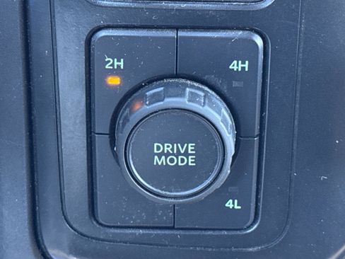 Used 2024 Ford F250 XLT image 18