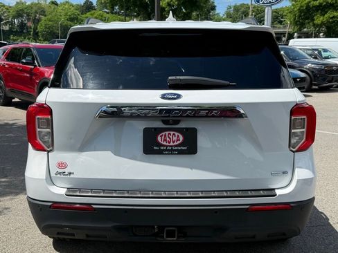 Used 2020 Ford Explorer XLT w/ Class III Trailer Tow Package AWD/4WD image 9