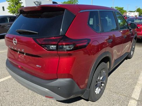 Used 2023 Nissan Rogue S AWD/4WD image 4