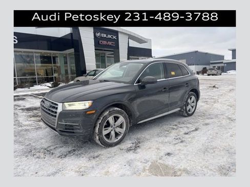 Used 2018 Audi Q5 2.0T Premium Plus w/ Premium Plus Package image 1