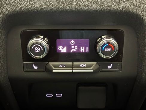 New 2026 GMC Acadia Denali Ultimate image 8