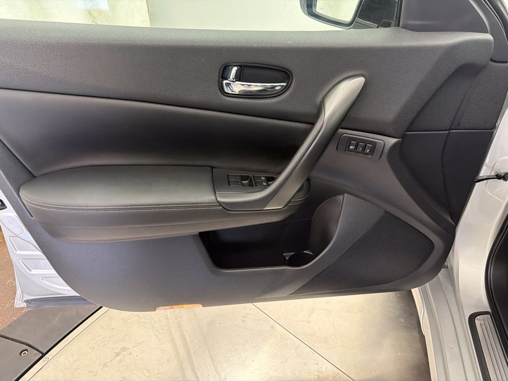Used 2011 Nissan Maxima 3.5 SV w/ Sport Pkg FWD image 19