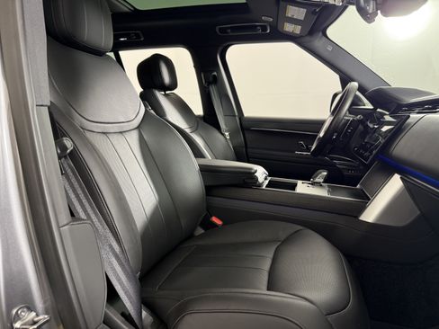 Certified 2025 Land Rover Range Rover SE AWD/4WD image 25