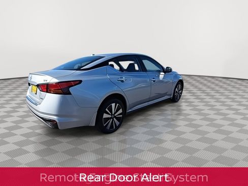 Used 2022 Nissan Altima 2.5 SV image 11